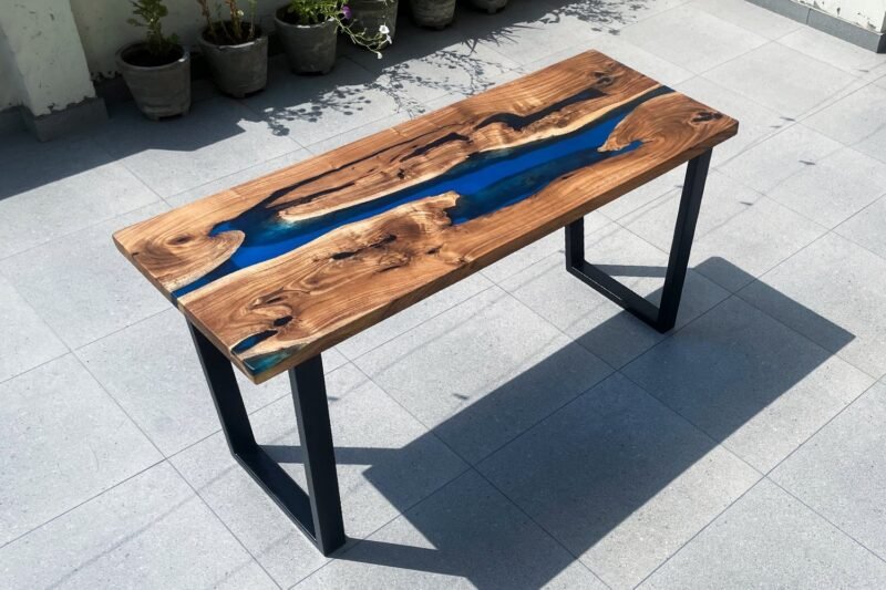 Under the sea - dining table