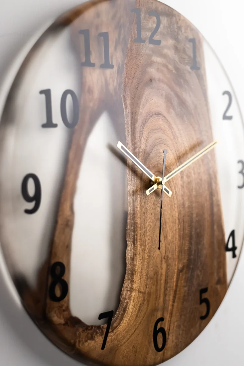 Clearwood Round Clock - Image 3